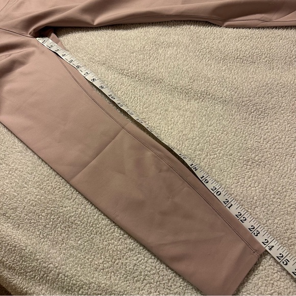 Vuori Evolve Legging Uplift Legging Dusk Pink 7/8 Length High Rise - Picture 13 of 16